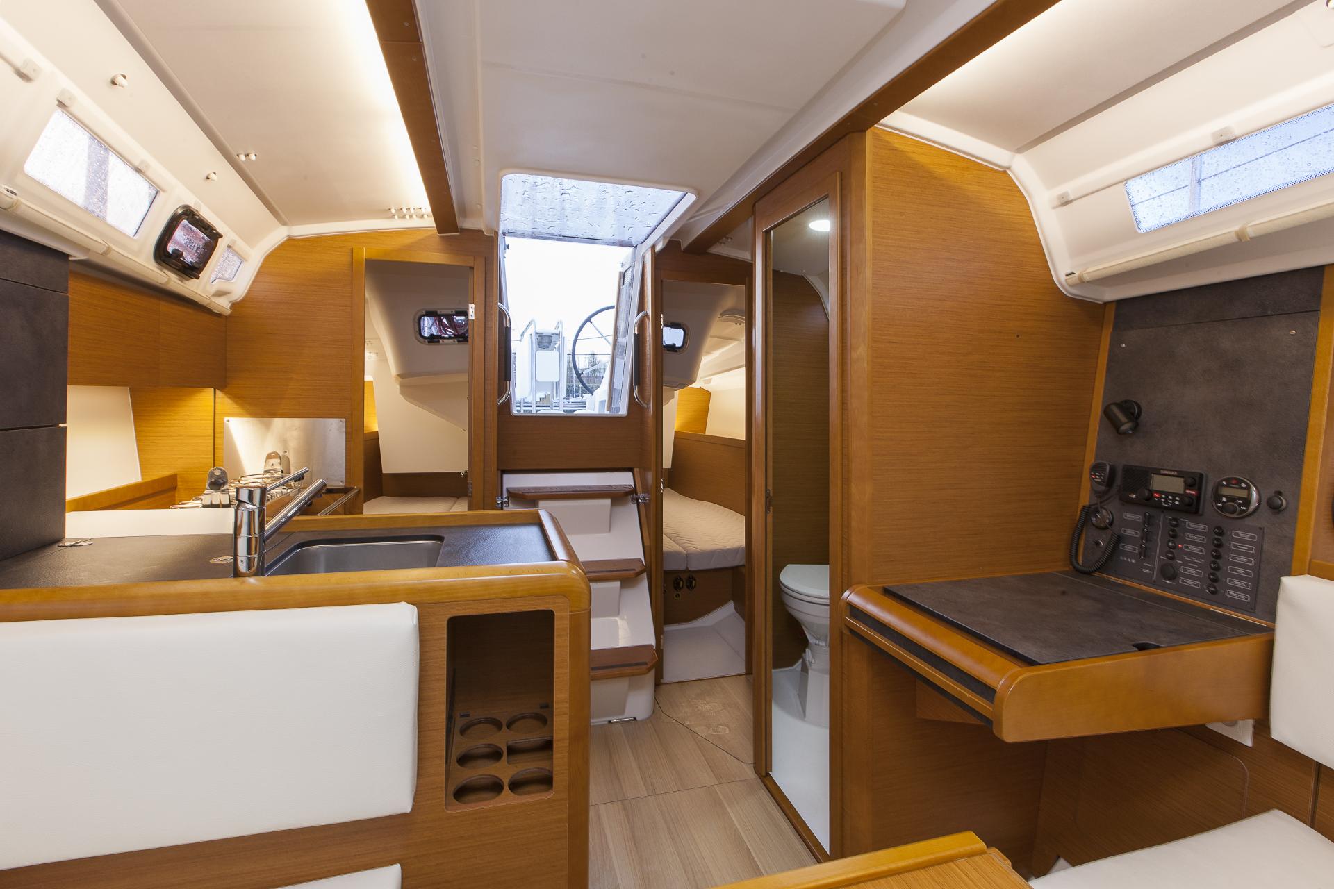 Sun Odyssey 349 1