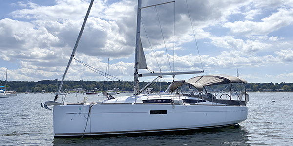 Jeanneau 349