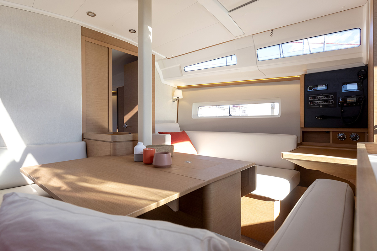 Sun Odyssey 380 1