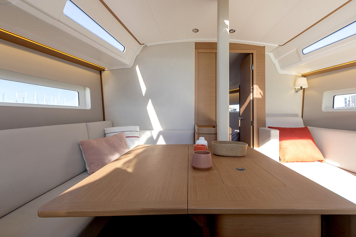 Sun Odyssey 380 1
