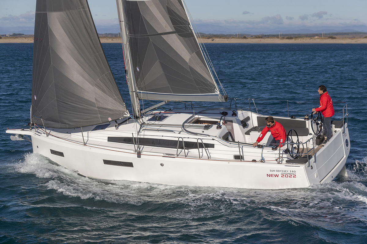 Sun Odyssey 380 1