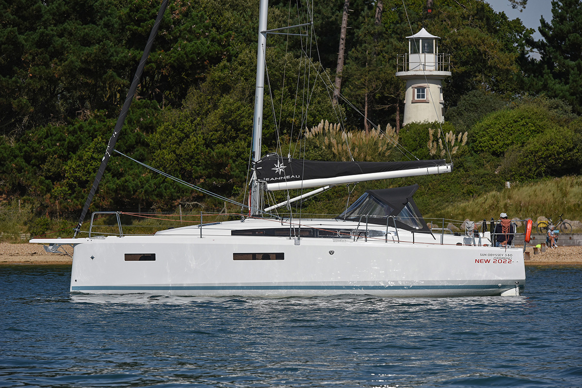 Sun Odyssey 380 4