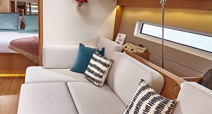 Jeanneau Sun Odyssey 440 Interior